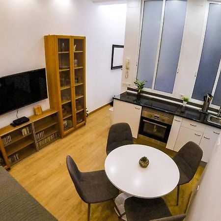 Piso Vip Anton Martin. Madrid Centro. Apartment Exterior photo