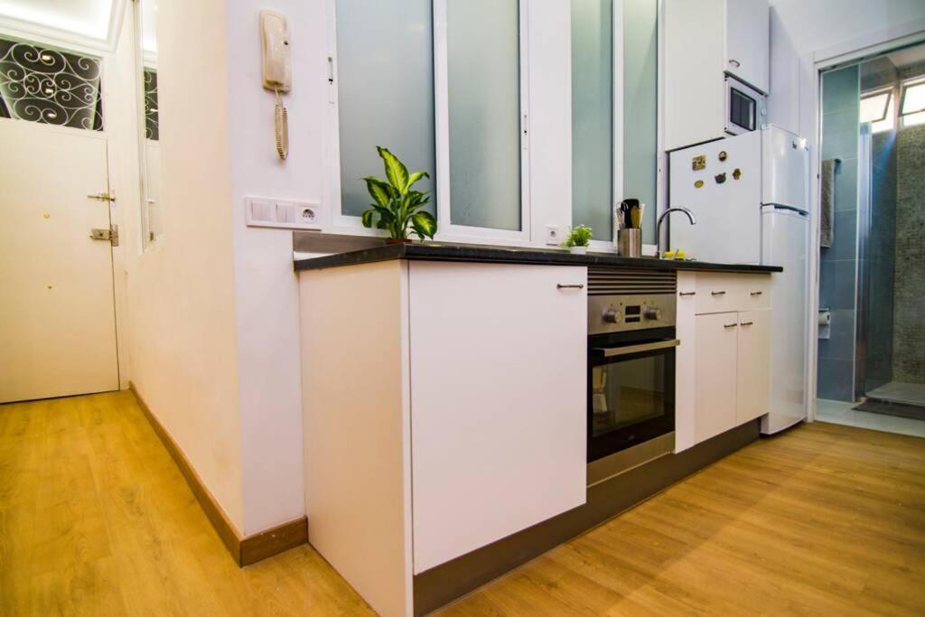 Piso Vip Anton Martin. Madrid Centro. Apartment Exterior photo