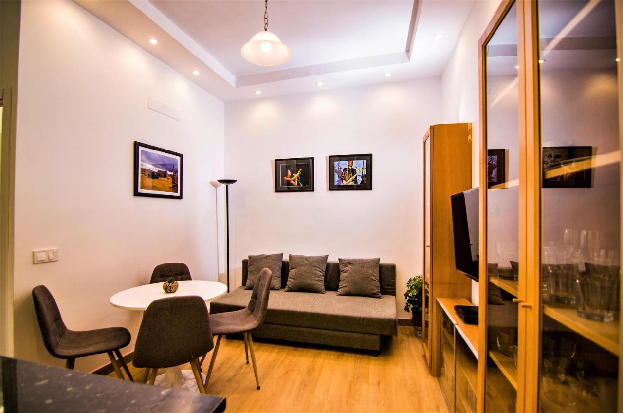 Piso Vip Anton Martin. Madrid Centro. Apartment Exterior photo