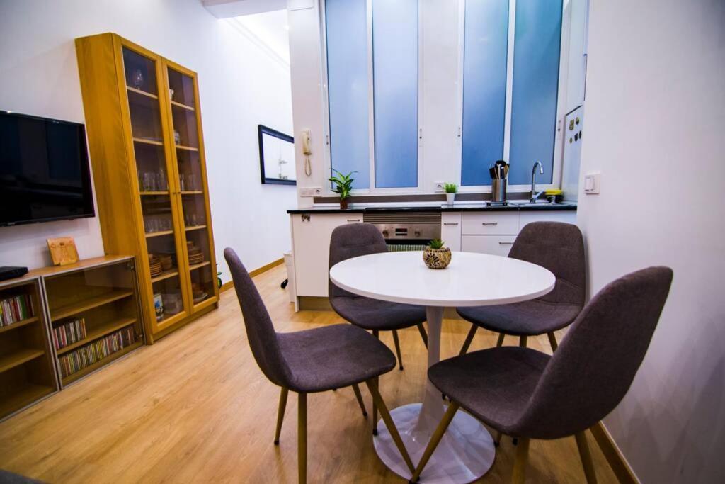Piso Vip Anton Martin. Madrid Centro. Apartment Exterior photo